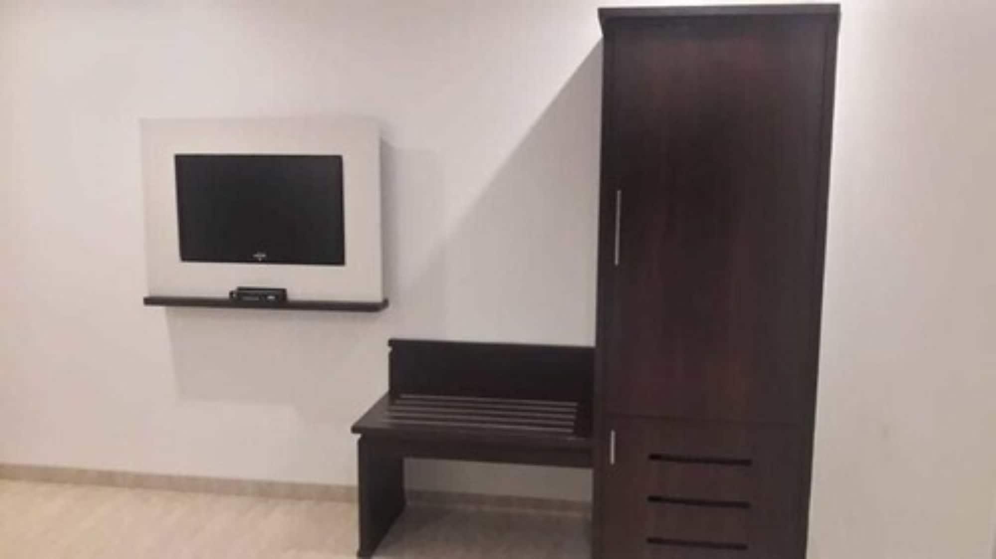 Hotel Le Grande - Mumbai International Airport Bagian luar foto