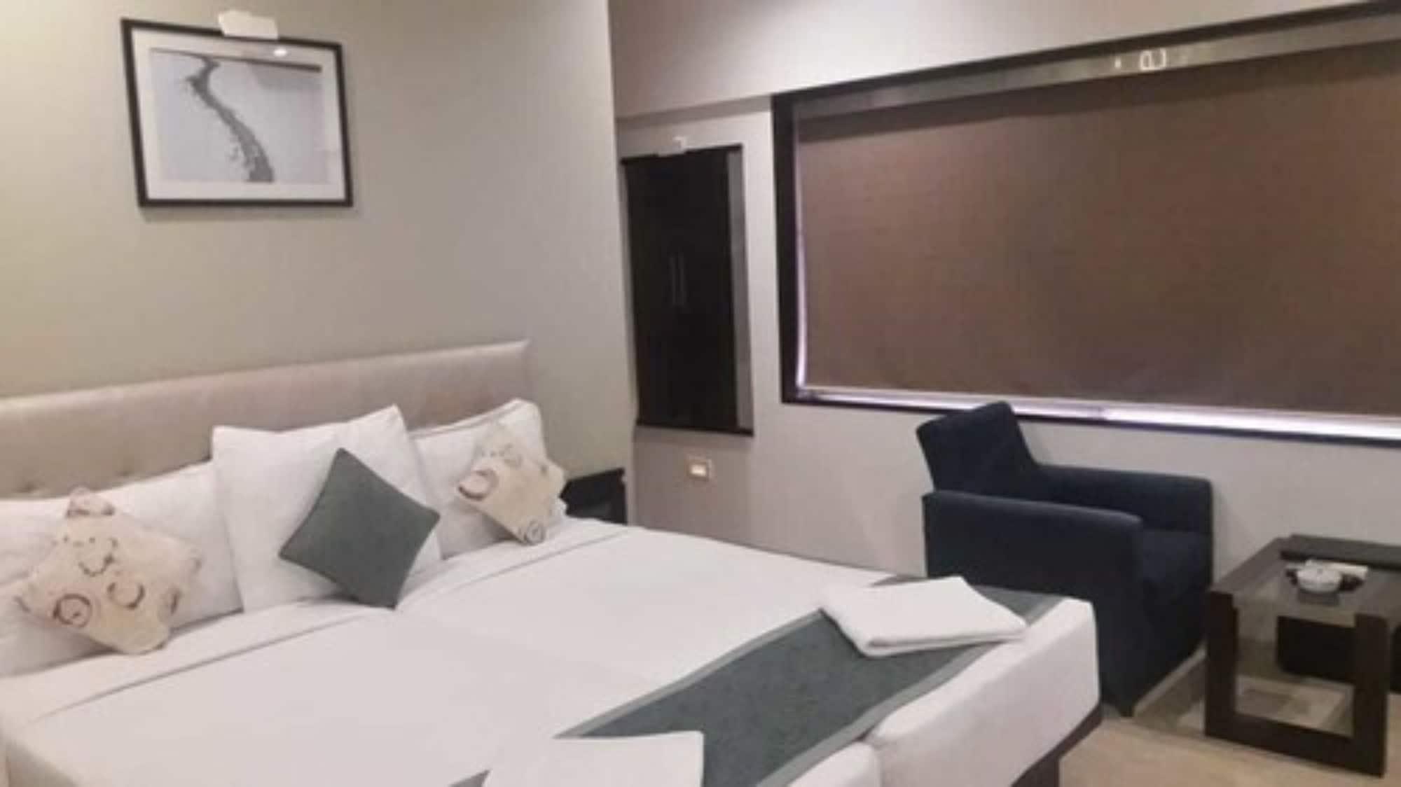 Hotel Le Grande - Mumbai International Airport Bagian luar foto