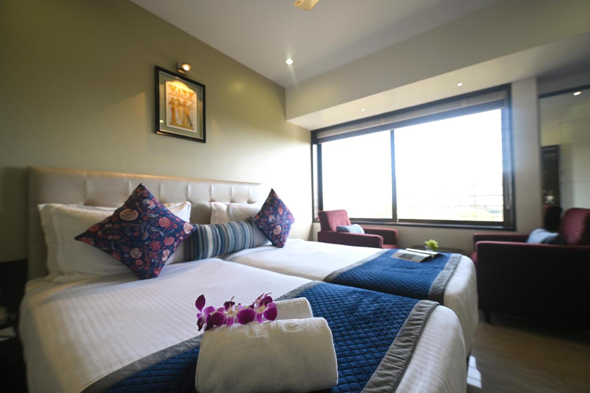 Hotel Le Grande - Mumbai International Airport Bagian luar foto