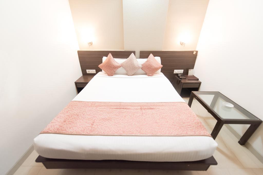 Hotel Le Grande - Mumbai International Airport Bagian luar foto