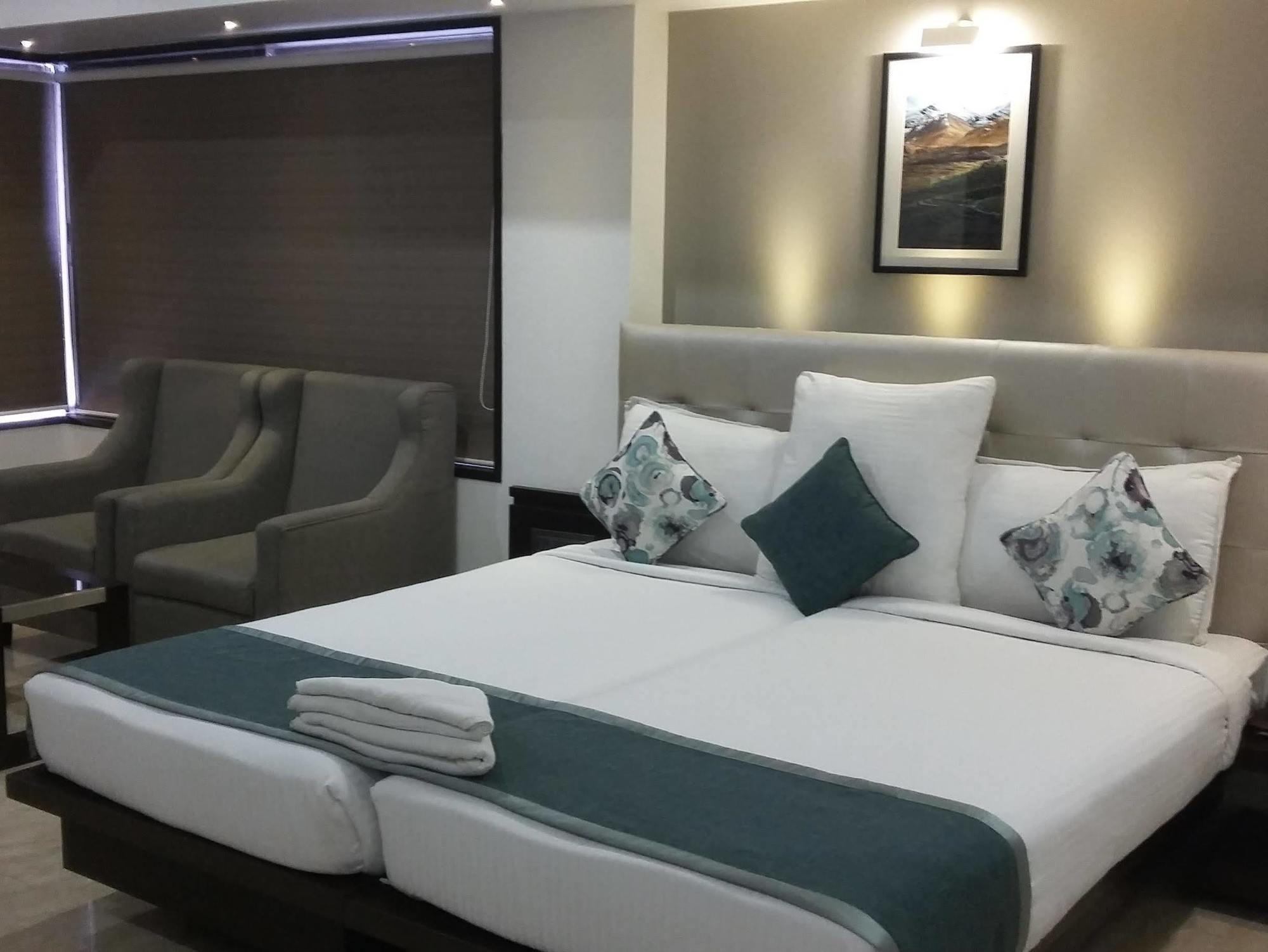 Hotel Le Grande - Mumbai International Airport Bagian luar foto
